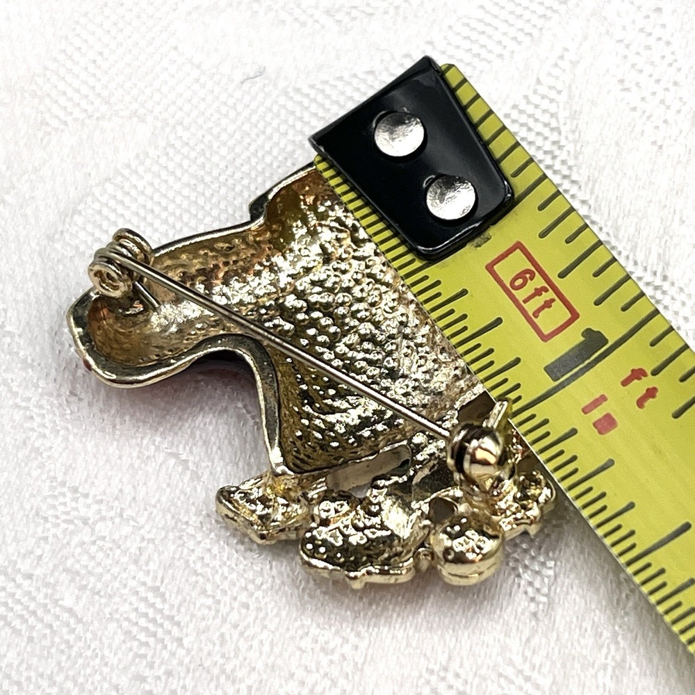 Vintage Enamel Red Santa Claus Christmas Stocking Boot Holly Berry Brooch Pin - Picture 4 of 5